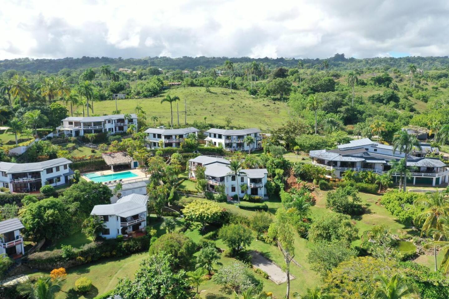 Catalina, Cabrera Oceanview Multi 2 Bd 2 Bath Condo Units With Balcony And Pool Eksteriør bilde