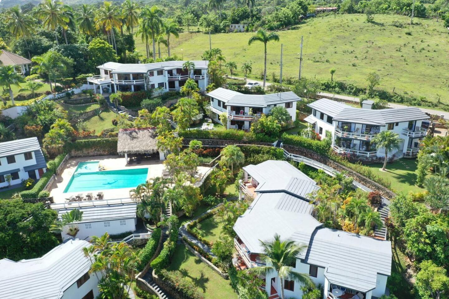 Catalina, Cabrera Oceanview Multi 2 Bd 2 Bath Condo Units With Balcony And Pool Eksteriør bilde