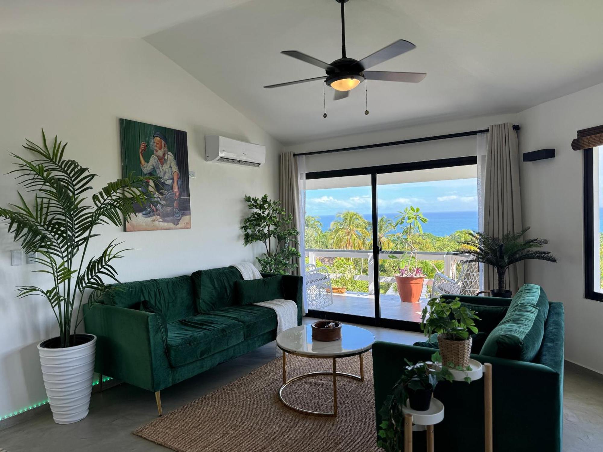 Catalina, Cabrera Oceanview Multi 2 Bd 2 Bath Condo Units With Balcony And Pool Eksteriør bilde