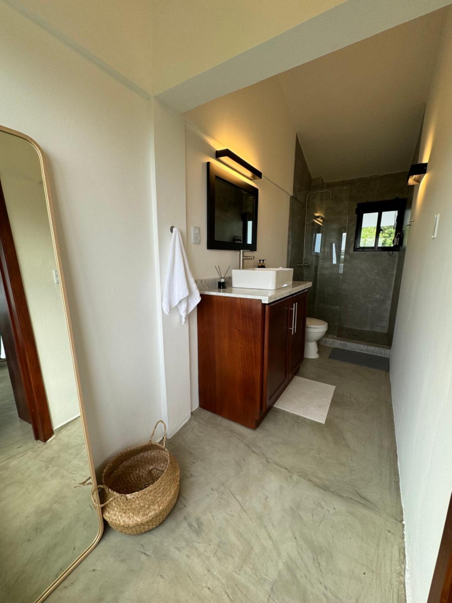 Catalina, Cabrera Oceanview Multi 2 Bd 2 Bath Condo Units With Balcony And Pool Eksteriør bilde