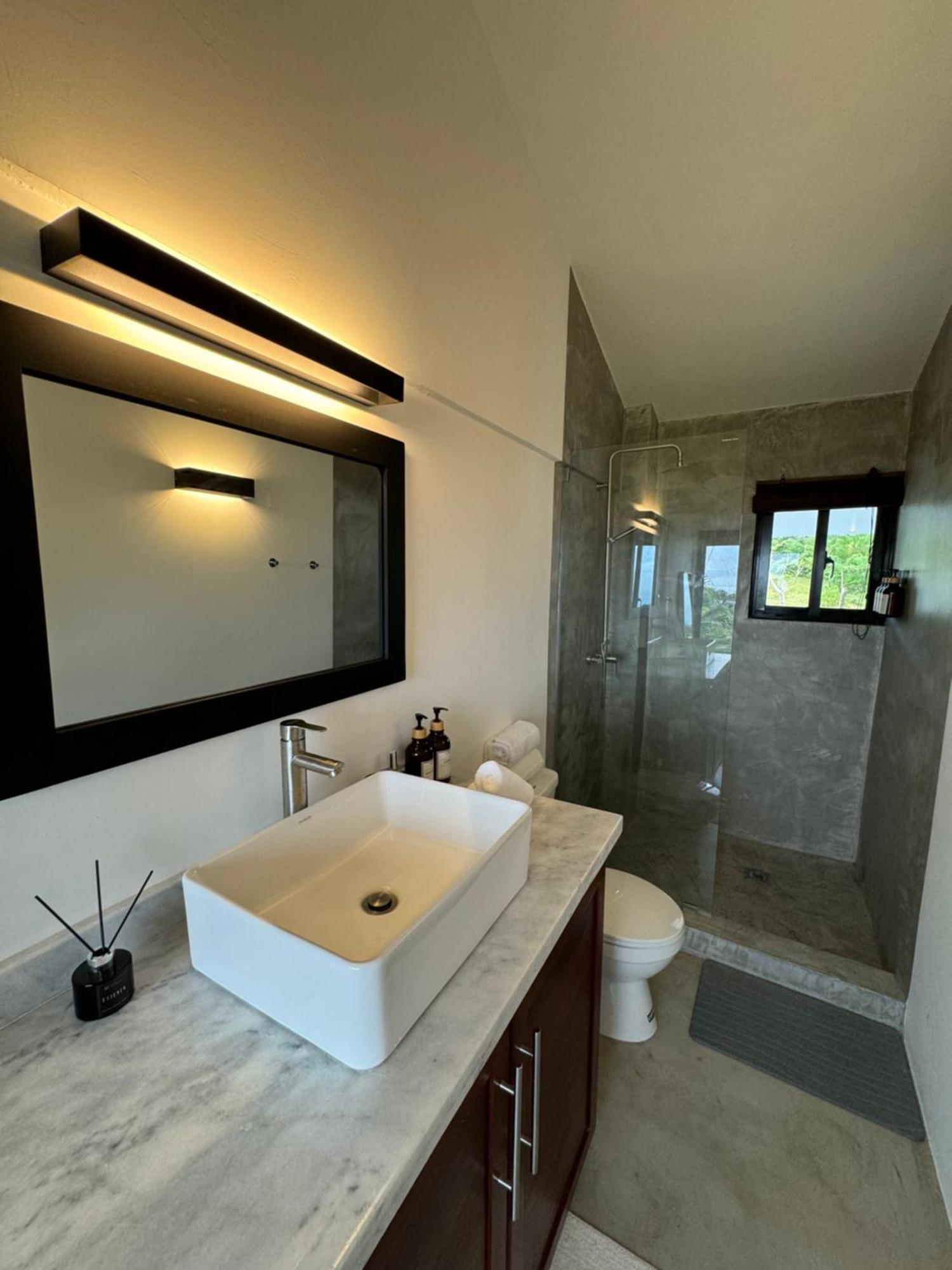 Catalina, Cabrera Oceanview Multi 2 Bd 2 Bath Condo Units With Balcony And Pool Eksteriør bilde