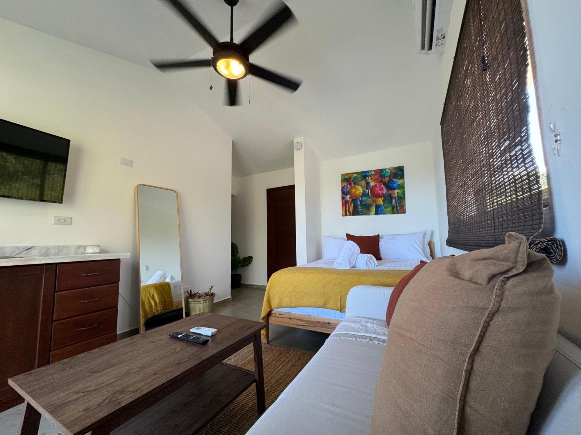 Catalina, Cabrera Oceanview Multi 2 Bd 2 Bath Condo Units With Balcony And Pool Eksteriør bilde