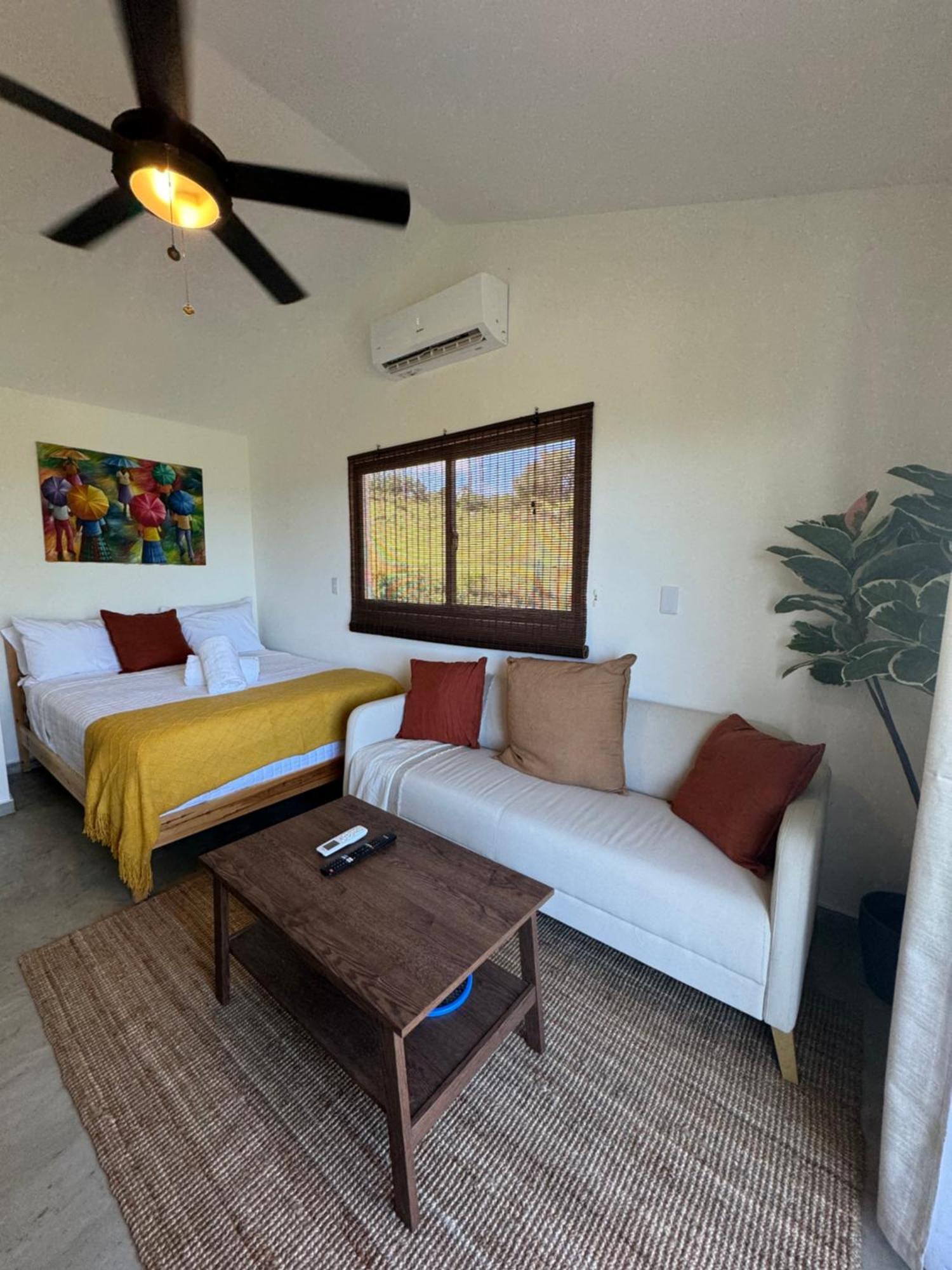 Catalina, Cabrera Oceanview Multi 2 Bd 2 Bath Condo Units With Balcony And Pool Eksteriør bilde