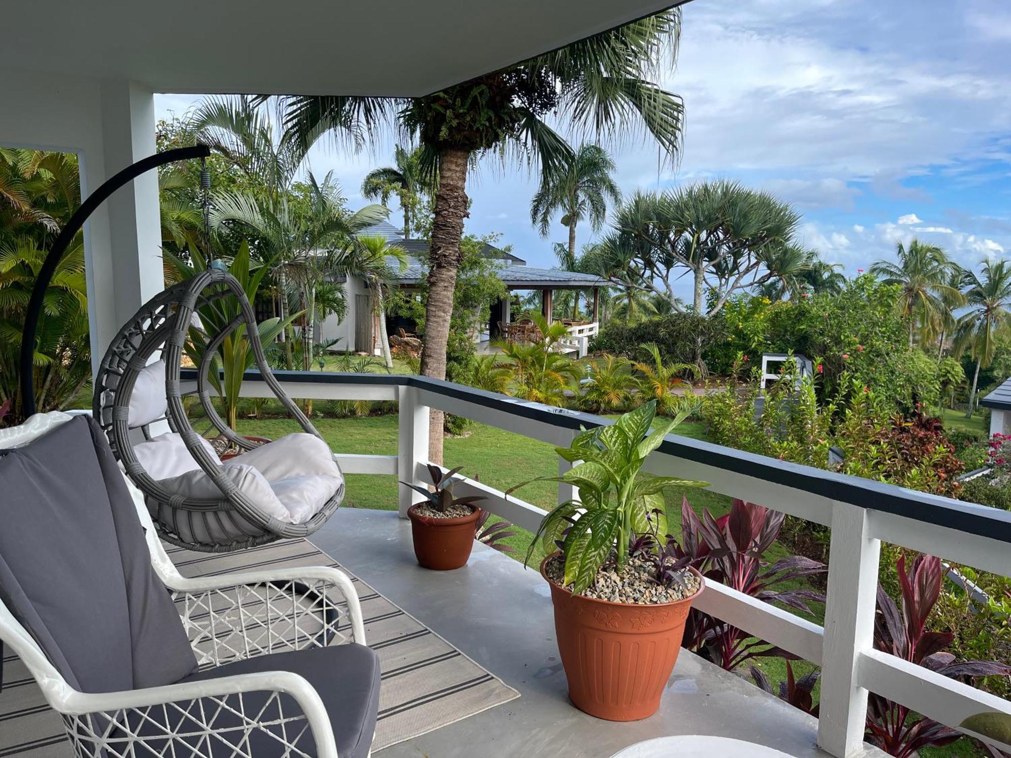 Catalina, Cabrera Oceanview Multi 2 Bd 2 Bath Condo Units With Balcony And Pool Eksteriør bilde